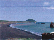 硫黄島西側の海岸